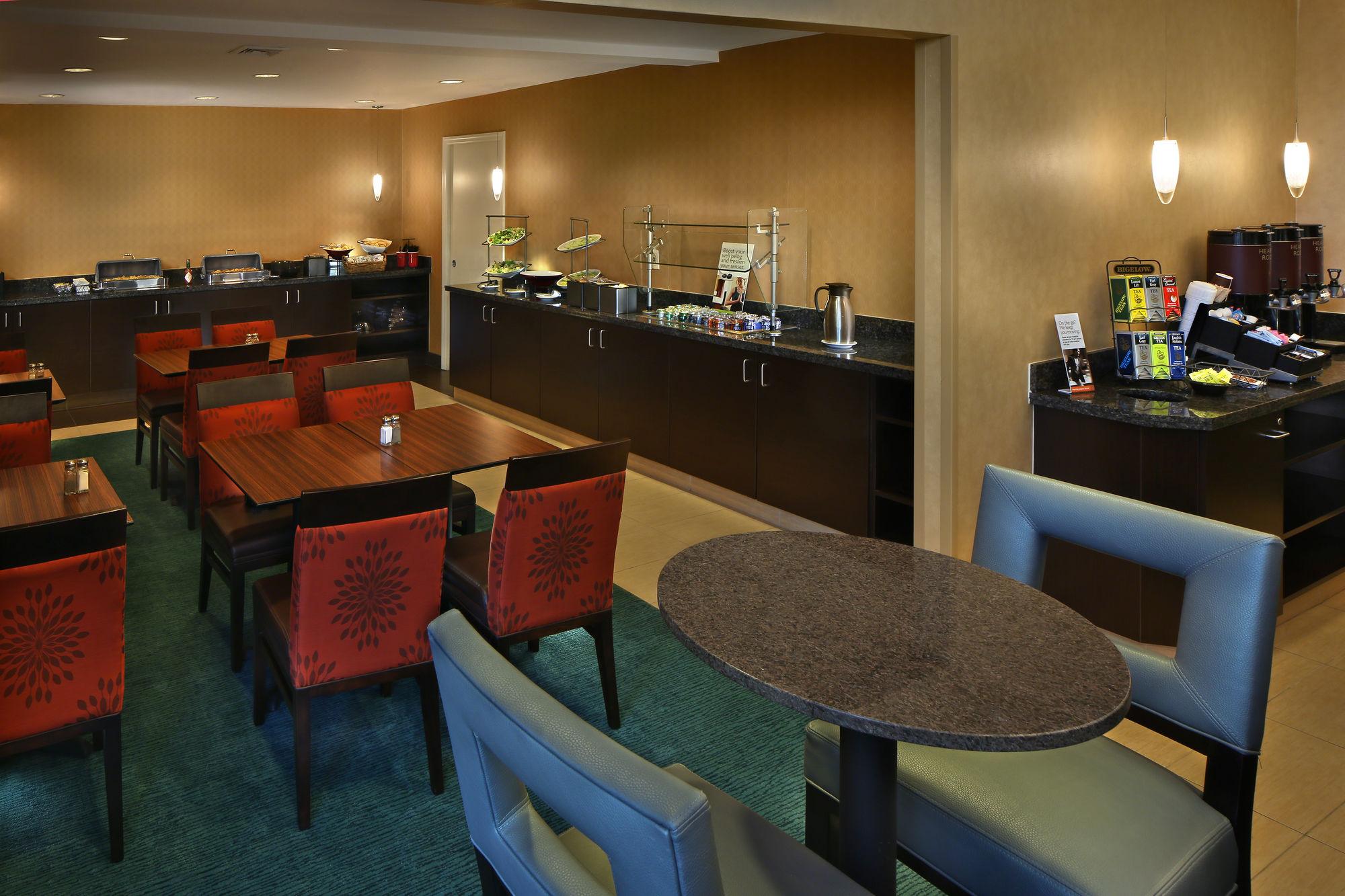 Residence Inn Данбери Экстерьер фото